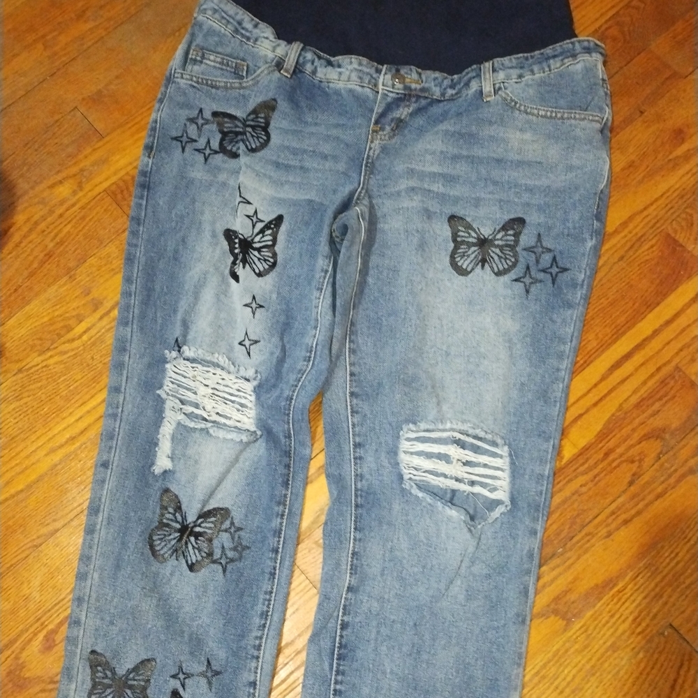 Maternity Butterfly Appliqued Jeans EUC
